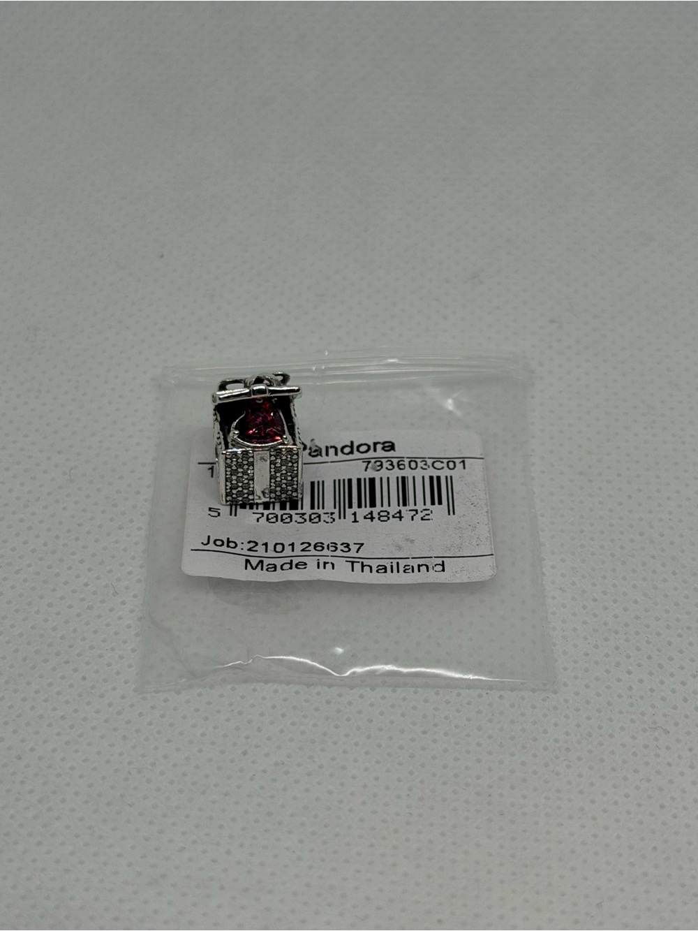 Pandora 793603C01 - Sparkling Gift Box Charm